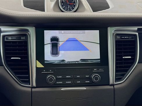 Certified 2017 Porsche Macan GTS image 22