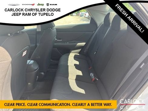 Used 2026 Hyundai Elantra SE FWD image 20