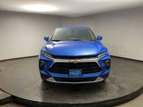 Used 2024 Chevrolet Blazer LT FWD image 2