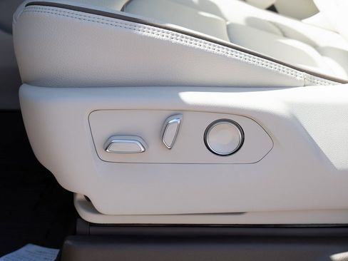 New 2026 GMC Yukon XL Denali w/ Denali Reserve Package image 21