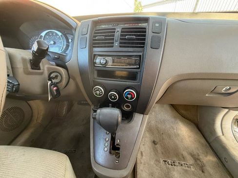Used 2008 Hyundai Tucson GLS image 10