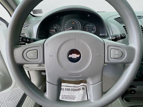 Used 2005 Chevrolet Malibu LS w/ Preferred Equipment Group FWD image 15