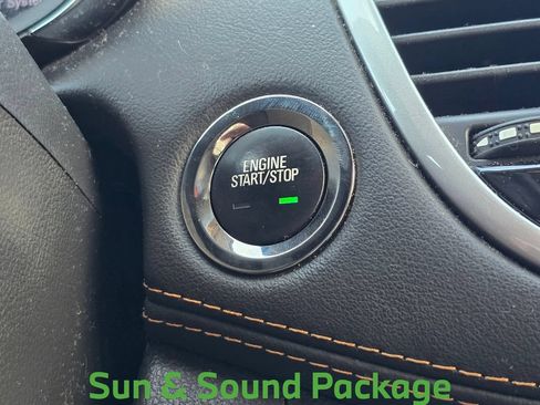 Used 2020 Chevrolet Trax LT w/ Sun & Sound Package AWD/4WD image 20