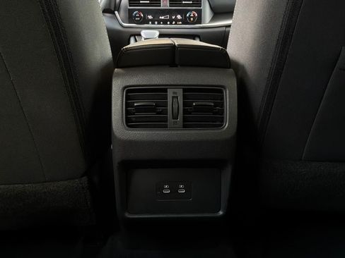 Used 2025 Nissan Rogue SV AWD/4WD image 13