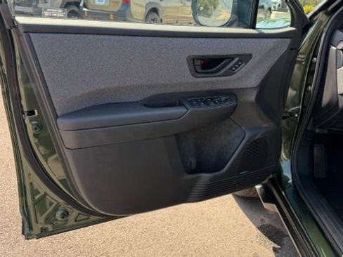 Used 2026 Subaru Outback Limited AWD/4WD image 19