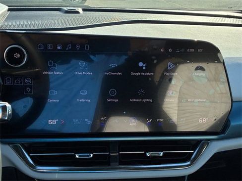 New 2026 Chevrolet Equinox EV LT image 25