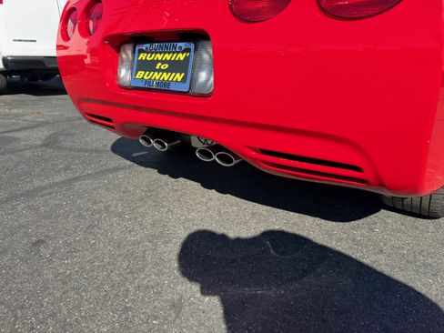 Used 2001 Chevrolet Corvette Convertible w/ Preferred Equipment Group2 image 34