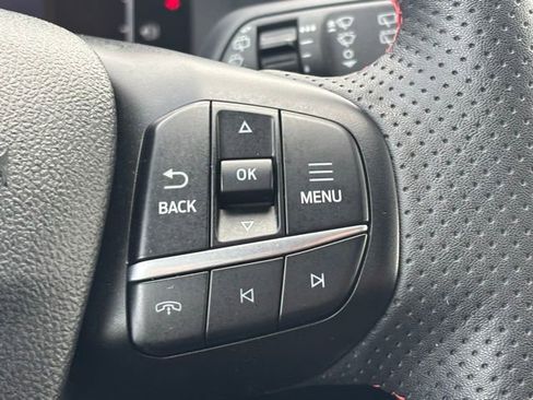 Used 2023 Ford Escape ST-Line Select AWD/4WD image 18