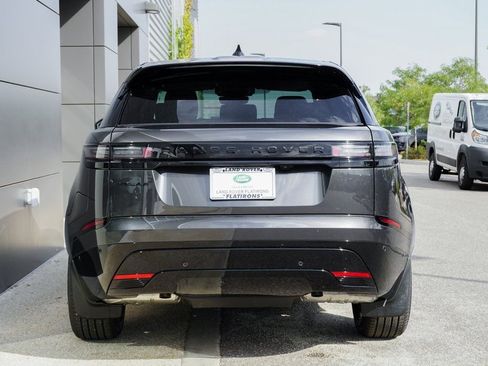 Used 2025 Land Rover Range Rover Velar Dynamic SE image 6