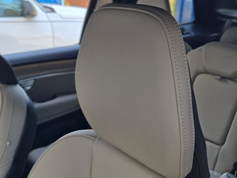 New 2026 Volvo XC90 B6 Plus w/ Protection Package Premier image 17