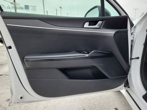 Used 2024 Kia K5 GT-Line image 17