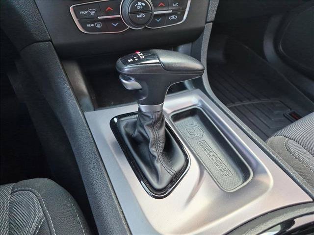 Used 2020 Dodge Charger SXT w/ Blacktop Package AWD/4WD image 10