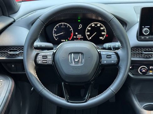Certified 2025 Honda HR-V Sport image 19