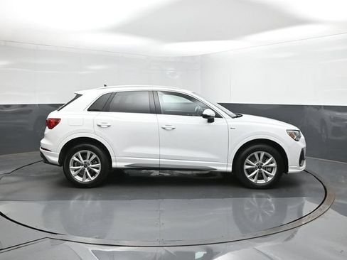 Used 2025 Audi Q3 2.0T Premium AWD/4WD image 11