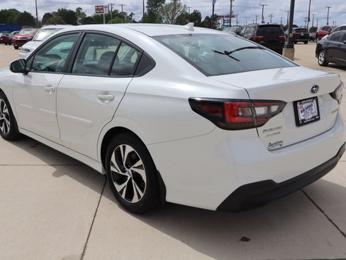 Used 2025 Subaru Legacy Premium AWD/4WD image 8