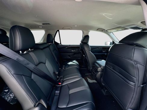 Certified 2025 Honda Pilot EX-L image 21