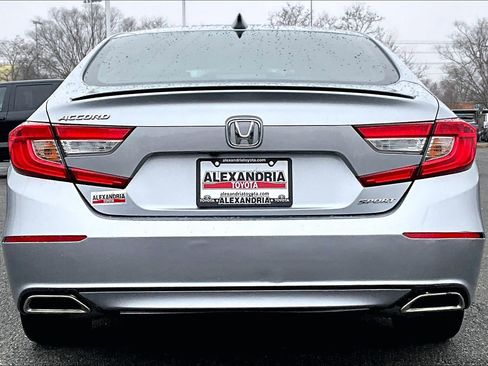 Used 2021 Honda Accord Sport image 4
