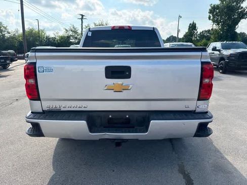 Used 2017 Chevrolet Silverado 1500 LT AWD/4WD image 6