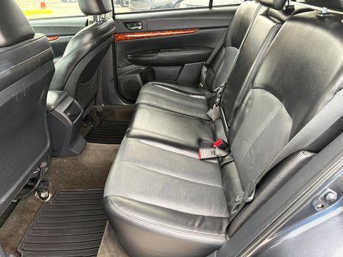 Used 2011 Subaru Outback 2.5i Limited image 33