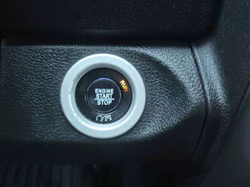 Used 2017 RAM 1500 Sport w/ Convenience Group image 20