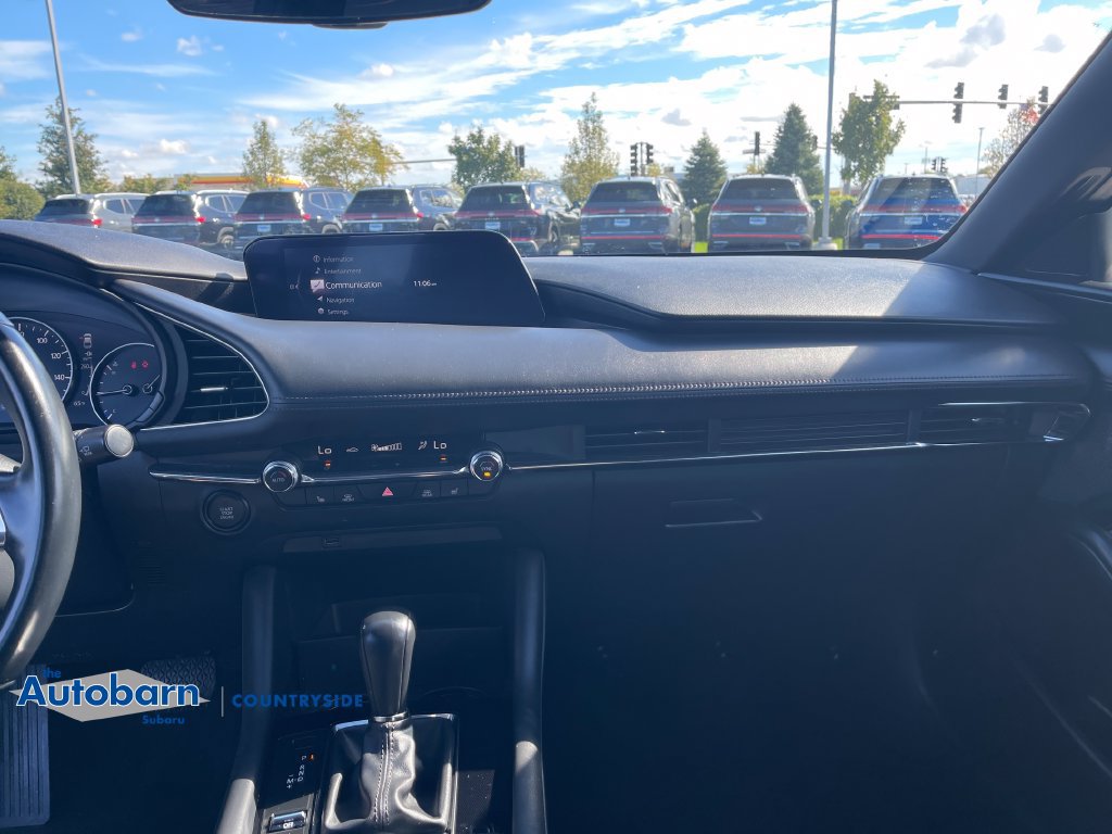 Used 2019 MAZDA MAZDA3 Hatchback w/ Premium Package FWD image 15