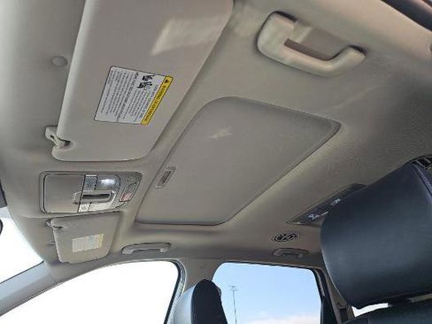 Used 2025 Kia Telluride S AWD/4WD image 12