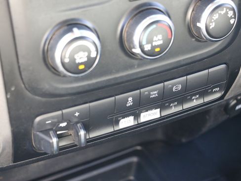 Used 2016 RAM 5500 Tradesman w/ Power & Remote Entry Group AWD/4WD image 16
