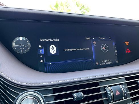 Used 2020 Lexus LS 500 w/ Interior Upgrade Package RWD image 31