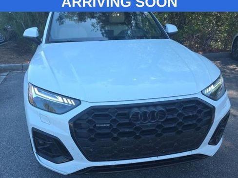Used 2024 Audi Q5 2.0T Prestige w/ Prestige Package AWD/4WD image 1
