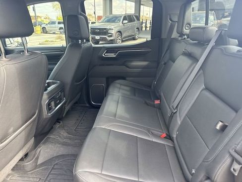 Used 2023 GMC Sierra 1500 SLT w/ SLT Premium Plus Package AWD/4WD image 24