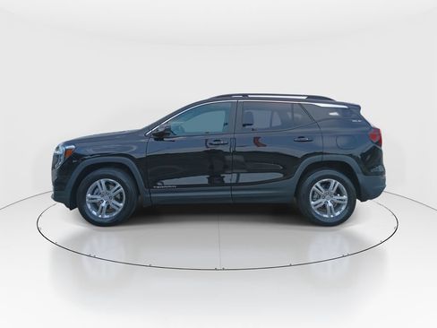 Used 2022 GMC Terrain SLE w/ Driver Convenience Package AWD/4WD image 5