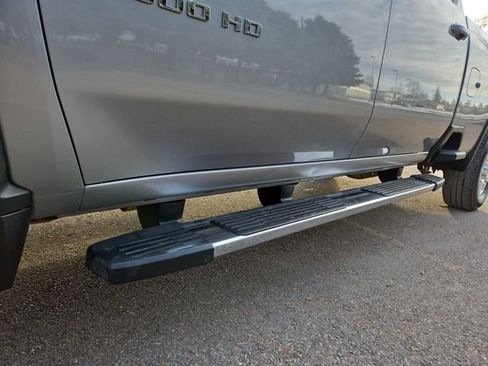 Used 2025 Chevrolet Silverado 3500 LT w/ Convenience Package image 9