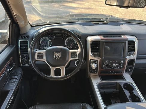 Used 2017 RAM 1500 Laramie AWD/4WD image 27