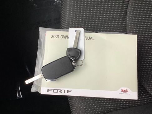 Used 2021 Kia Forte Sedan image 37