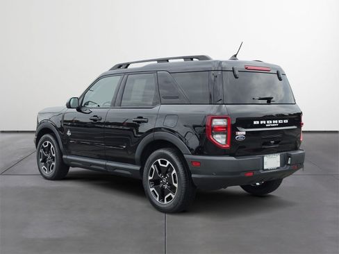 Used 2023 Ford Bronco Sport Outer Banks w/ Tech Package AWD/4WD image 4