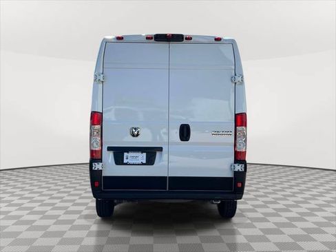 Used 2025 RAM ProMaster 2500 w/ Convenience Group FWD image 5