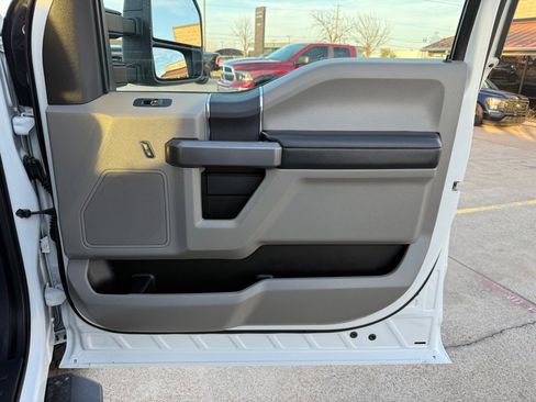 Used 2022 Ford F250 XLT w/ XLT Value Package image 22