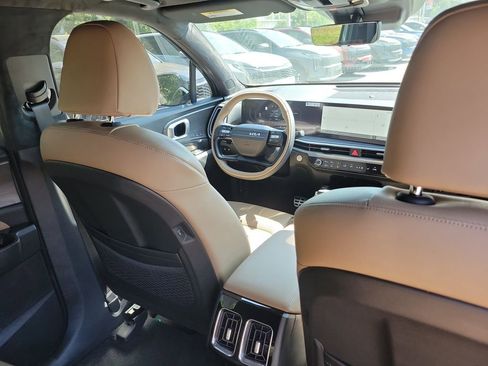 New 2026 Kia Sorento SX Prestige image 13