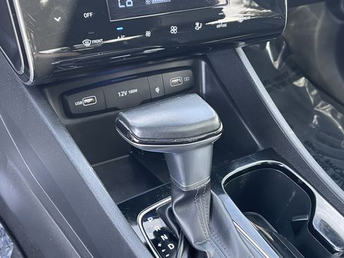 Used 2022 Hyundai Santa Cruz Limited AWD/4WD image 22