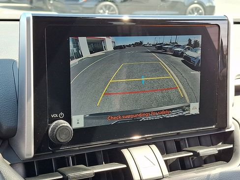 Used 2024 Toyota RAV4 XLE AWD/4WD image 19