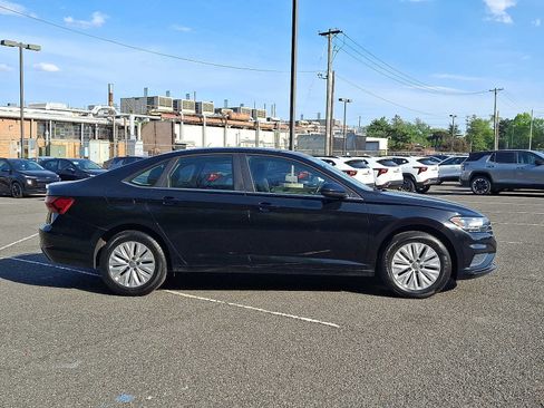 Used 2019 Volkswagen Jetta S w/ Driver Assistance Package FWD image 8