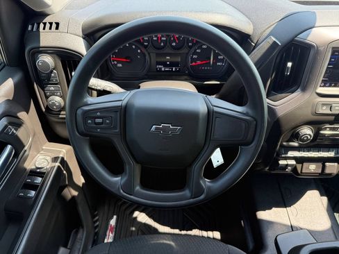 Used 2020 Chevrolet Silverado 1500 Custom Trail Boss w/ Custom Convenience Package AWD/4WD image 14