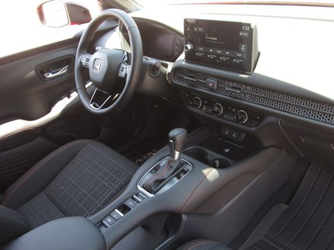 New 2026 Honda HR-V Sport image 7