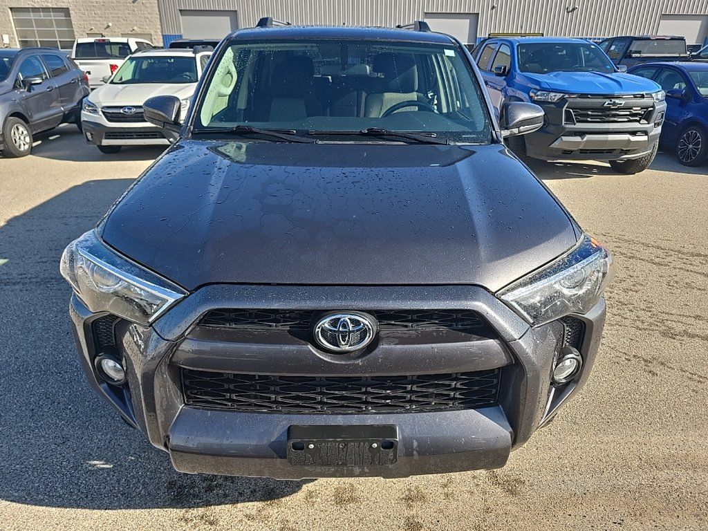 Used 2019 Toyota 4Runner SR5 AWD/4WD image 2