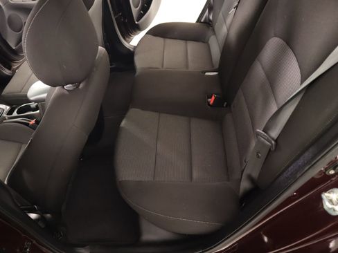 Used 2017 Kia Forte LX image 10