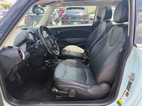 Used 2011 MINI Cooper Hardtop FWD image 9