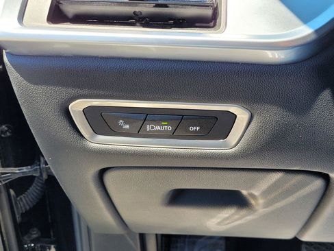 Used 2025 BMW X7 xDrive40i AWD/4WD image 33
