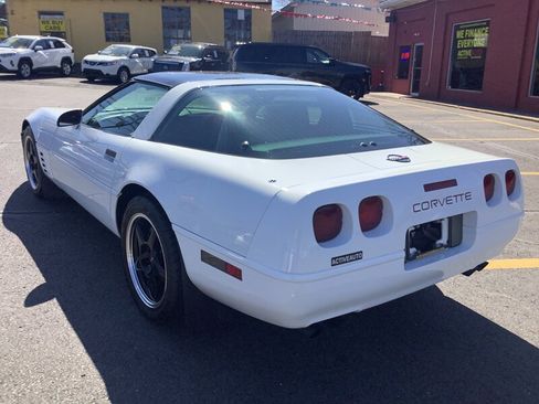 Used 1991 Chevrolet Corvette Coupe RWD image 10