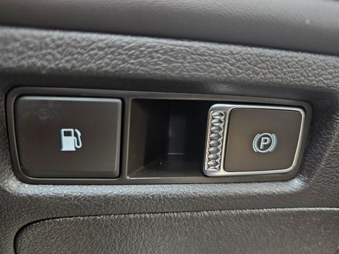 Used 2022 Hyundai Santa Fe Limited image 31