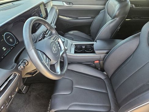 Used 2024 Hyundai Palisade SEL FWD image 17
